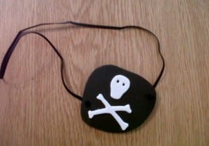 "how to make a pirate eyepatch"