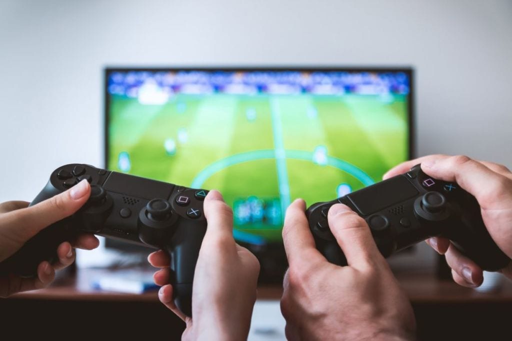 Activities for teens - Things for teenagers to do at home that don't involved gaming