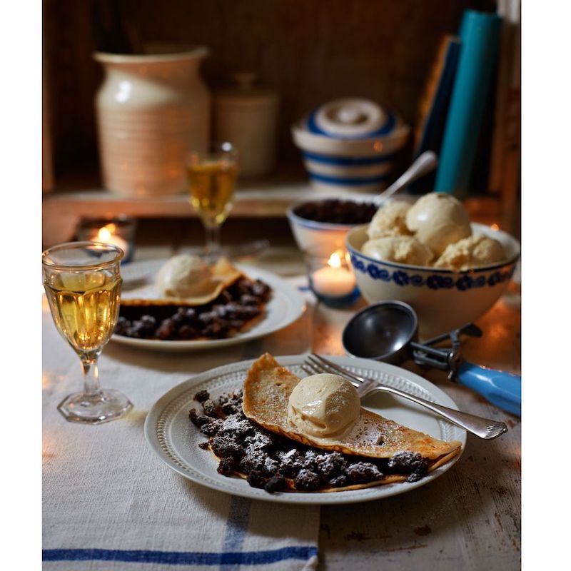 Christmas cake leftovers ideas - these crepes look amazing