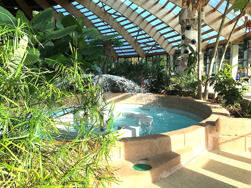 Jets and fountains at the Dome Domaine des Ormes